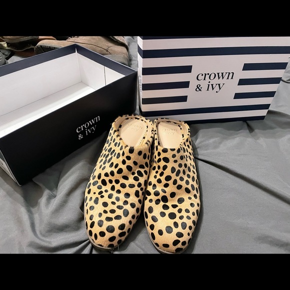 Crown & Ivy Spotted Mules - Picture 5 of 5